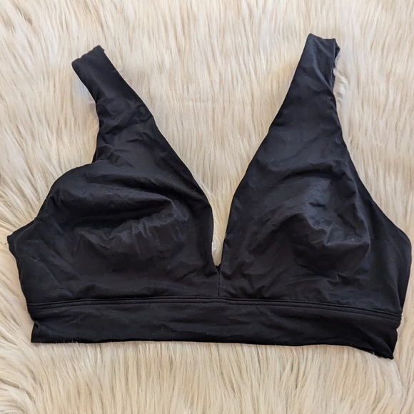 Victoria Secret black deep v unpadded bra size small - Picture 6 of 8
